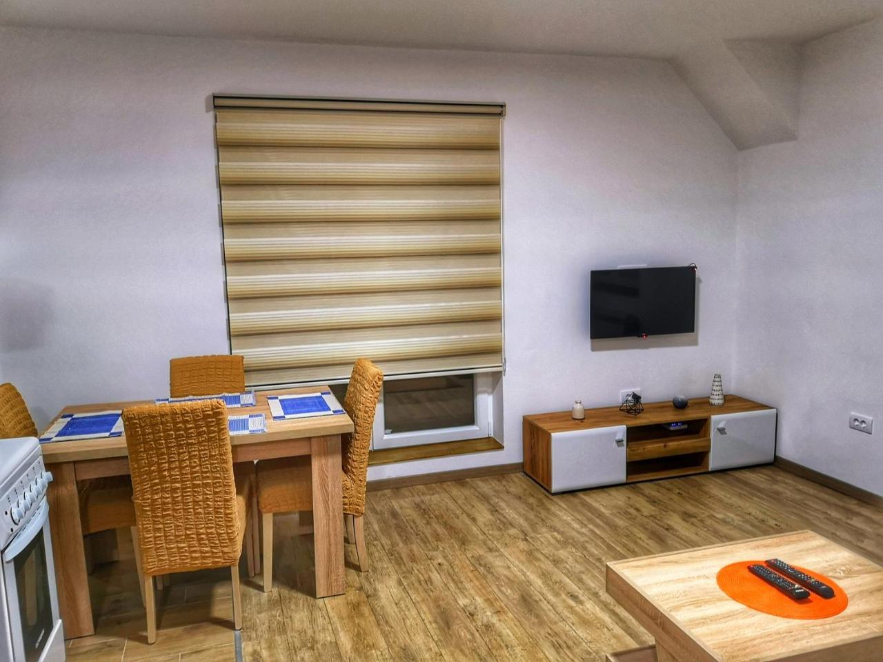 Iznad Oblaka Apartman 8 コパオニク エクステリア 写真